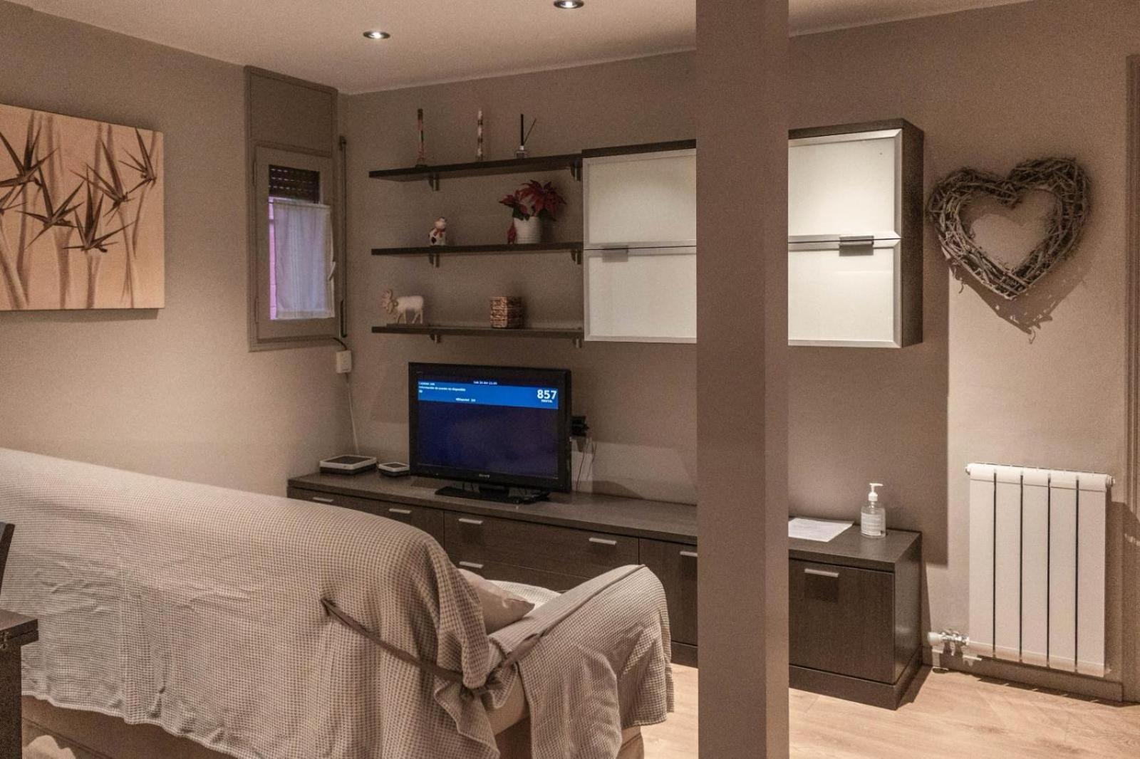Acogedor Y Centrico Apartment Puigcerda Ngoại thất bức ảnh